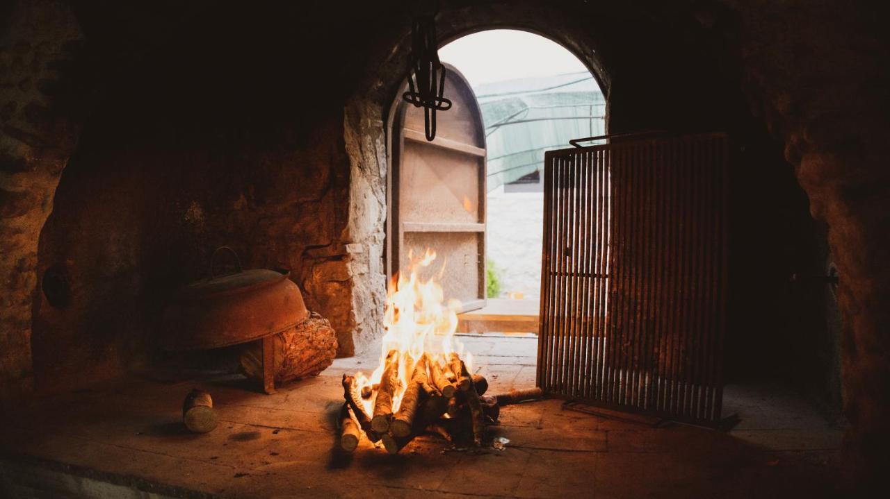Апартаменты Scardona Rustica, Bed & Breakfast With Jacuzzi, Bbq And Free Parking In Skradin, Krka Экстерьер фото