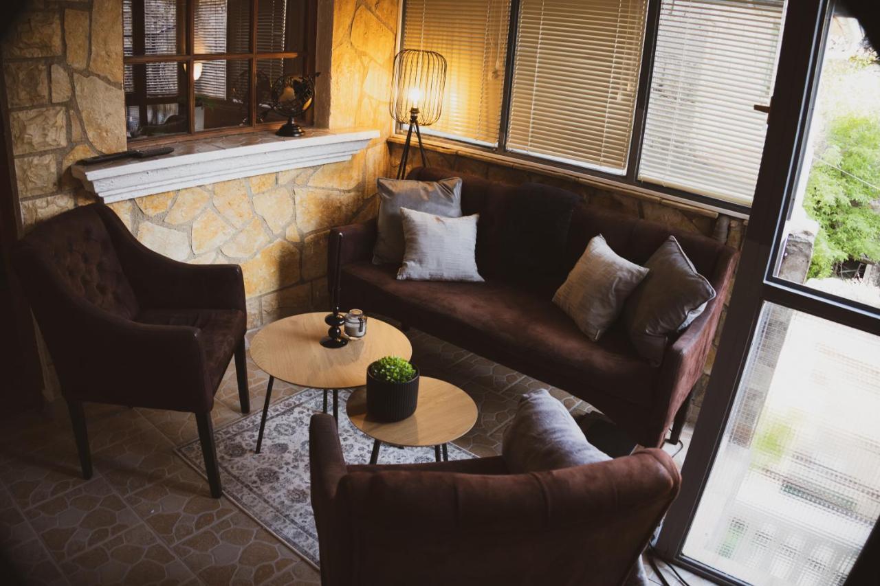 Апартаменты Scardona Rustica, Bed & Breakfast With Jacuzzi, Bbq And Free Parking In Skradin, Krka Экстерьер фото